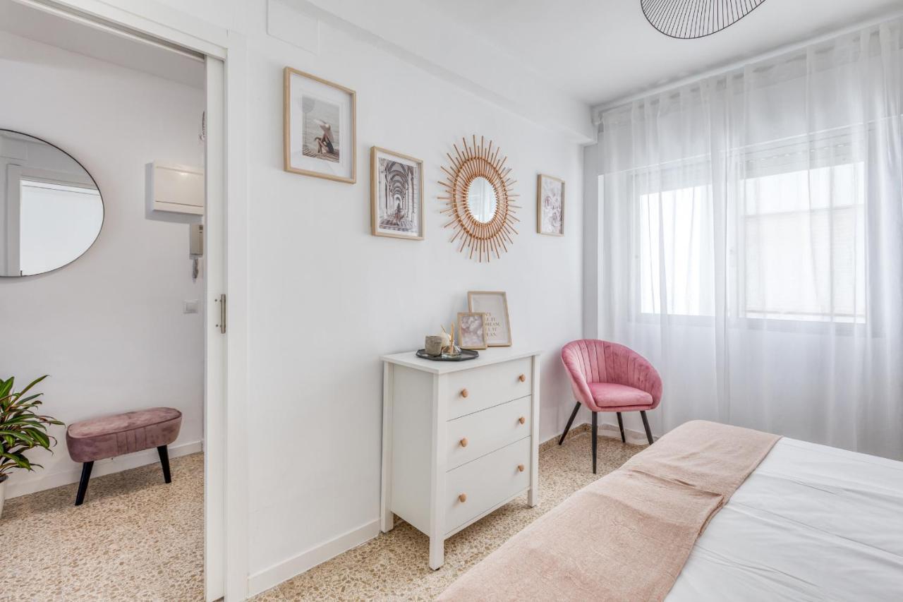אסטפונה Hanami Avenida De Espana Beach Front - Mountain View מראה חיצוני תמונה